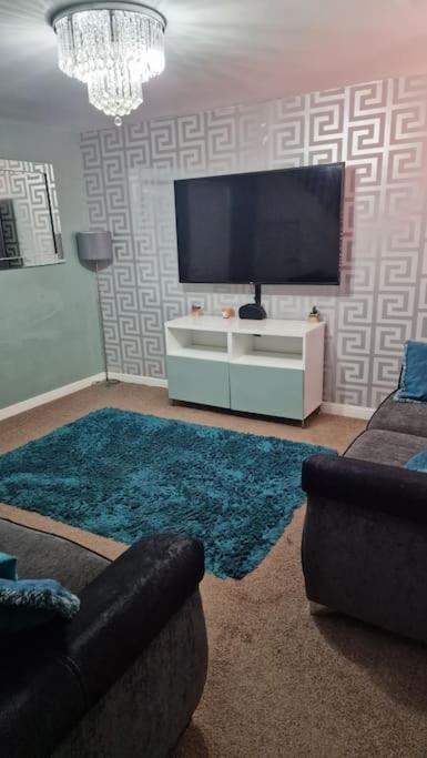 Well Furnished 3 Bedroom House In A Cosy Estate In Bolton Ngoại thất bức ảnh